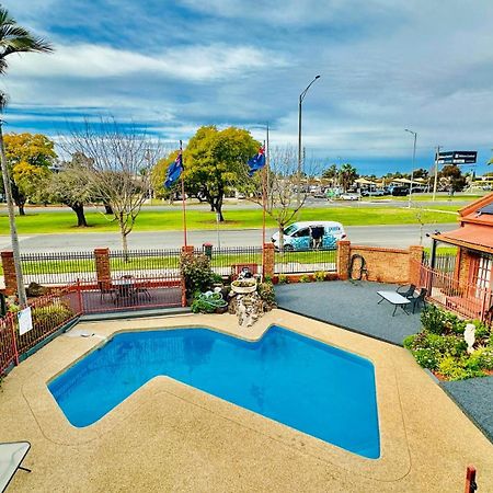 Early Australian Motor Inn ミルデューラ エクステリア 写真